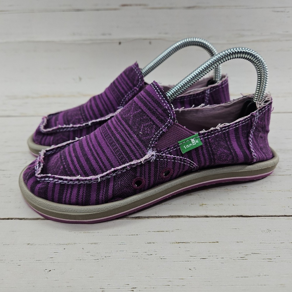 Sanuk Girls Donna Sidewalk Surfers Girls 2 Youth Purple Slip On Shoes SGF1055